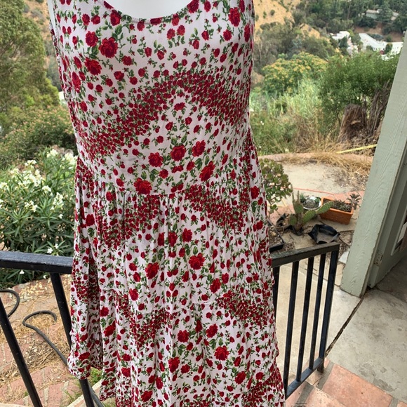 Divided by H&M floral print dress.  Size 4. - Picture 4 of 8